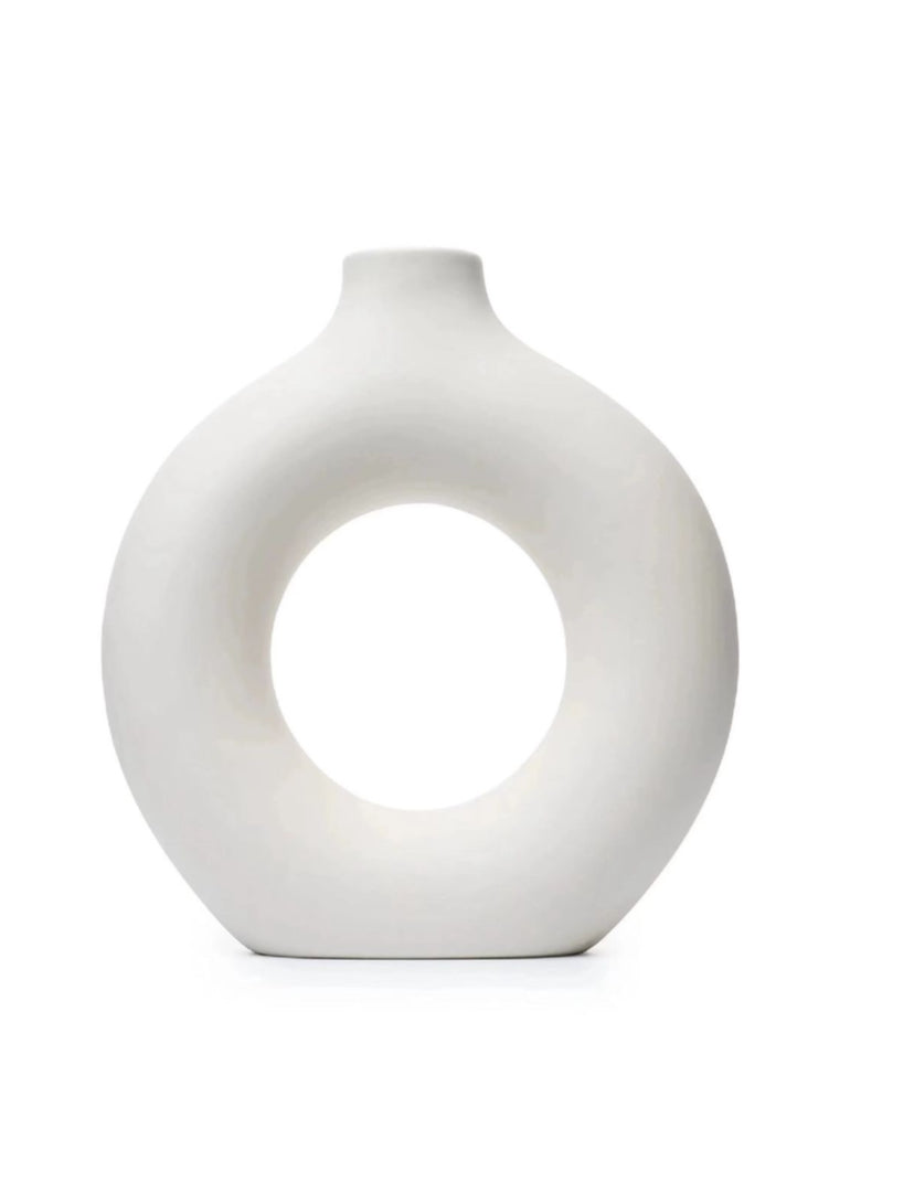 Ceramic Hollow Donut Vase For Modern Home Decor Black or White - 1 Piece - (16.5x4.5x17.5cm)